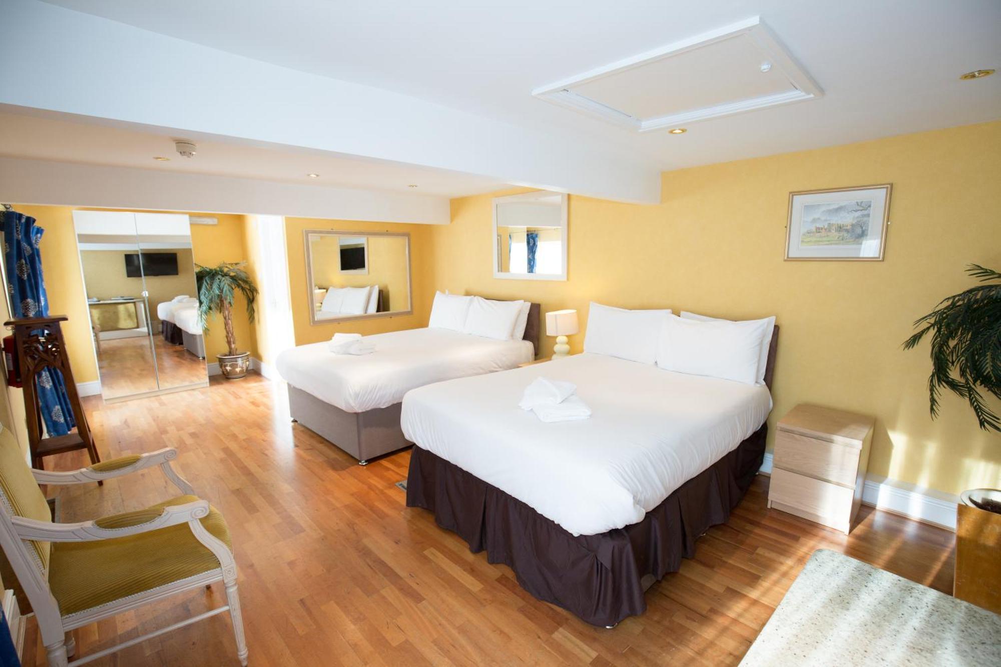 The Peacock Townhouse Hotel Kenilworth - Warwick מראה חיצוני תמונה