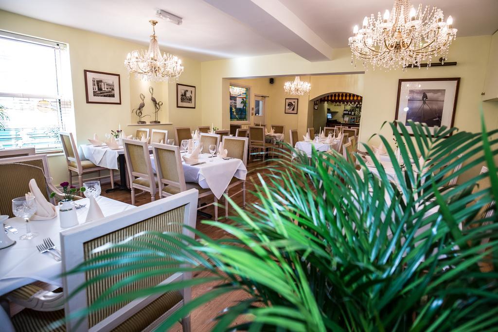 The Peacock Townhouse Hotel Kenilworth - Warwick מראה חיצוני תמונה