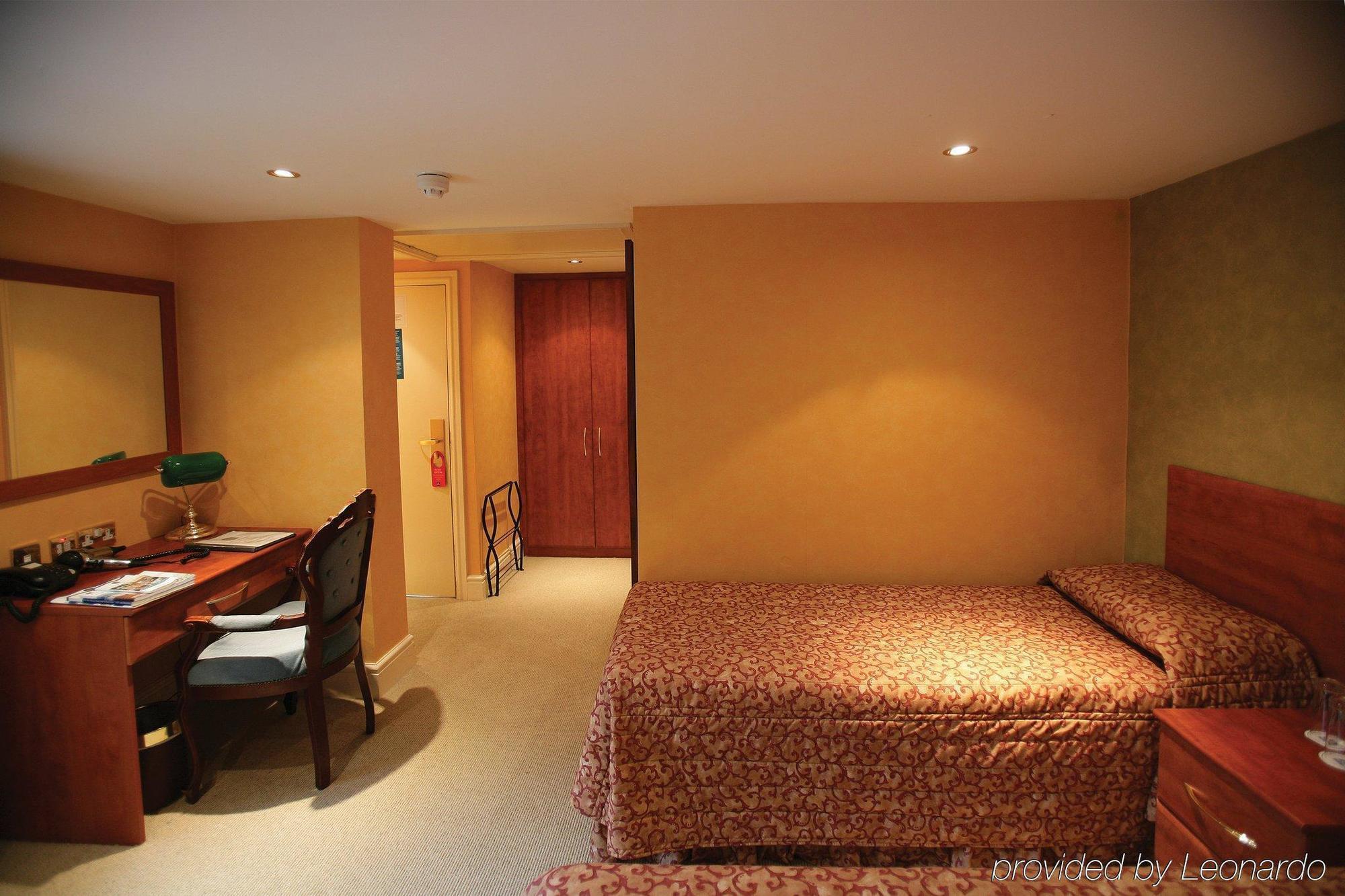 The Peacock Townhouse Hotel Kenilworth - Warwick מראה חיצוני תמונה