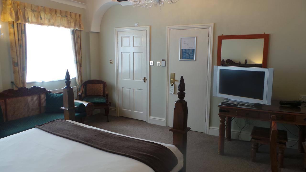 The Peacock Townhouse Hotel Kenilworth - Warwick מראה חיצוני תמונה