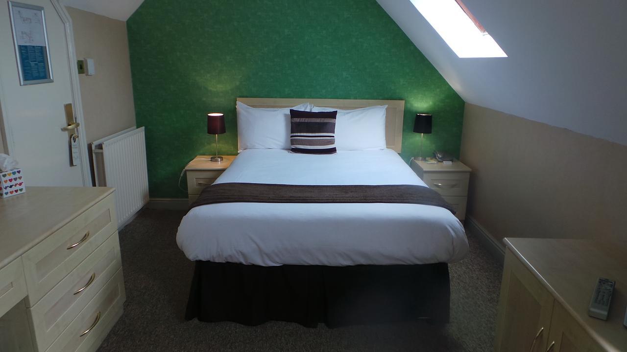The Peacock Townhouse Hotel Kenilworth - Warwick מראה חיצוני תמונה