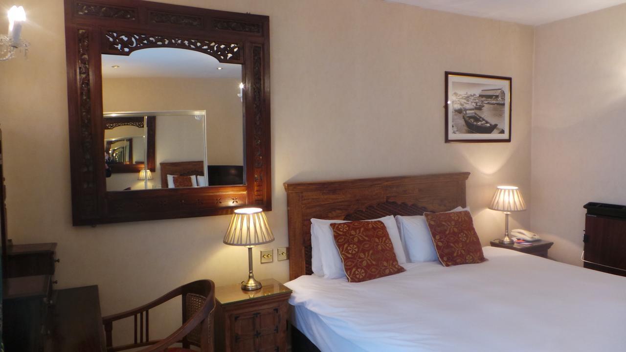 The Peacock Townhouse Hotel Kenilworth - Warwick מראה חיצוני תמונה