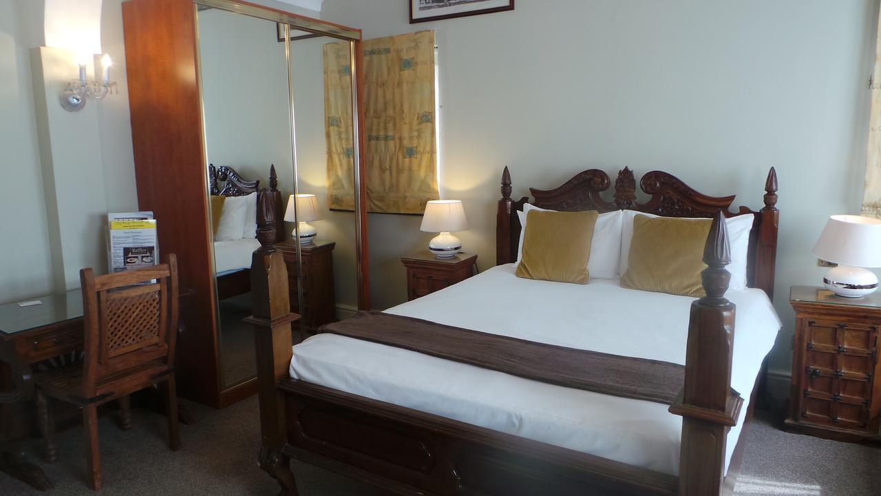 The Peacock Townhouse Hotel Kenilworth - Warwick מראה חיצוני תמונה